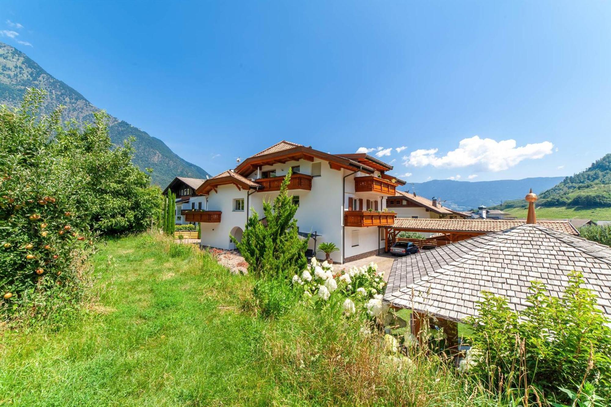 Appartementhaus Tratter Lagundo Exterior photo