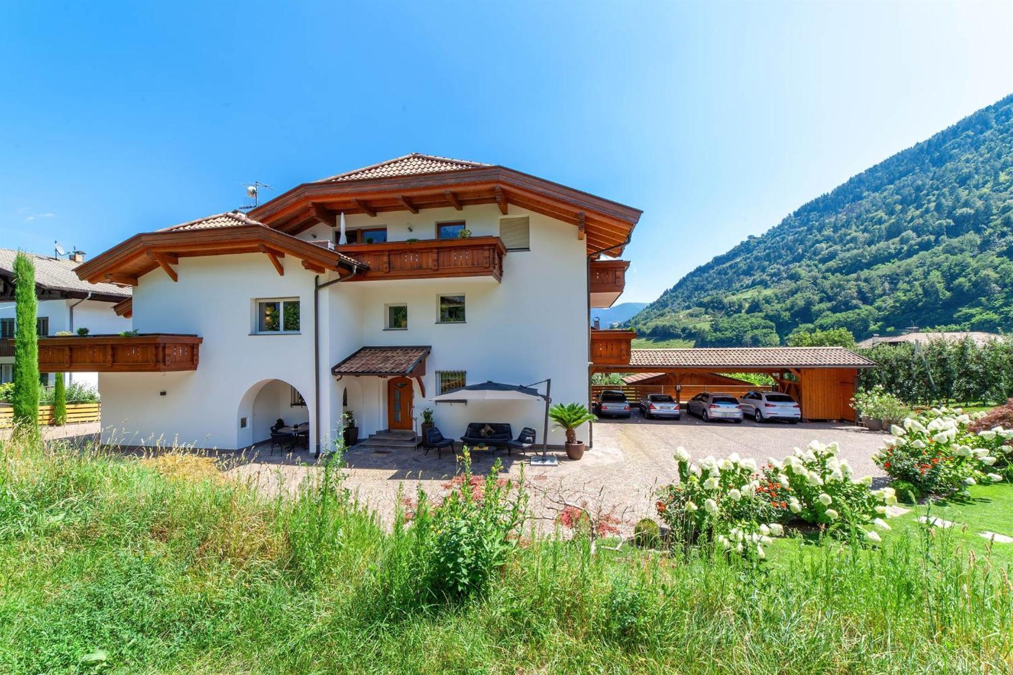 Appartementhaus Tratter Lagundo Exterior photo